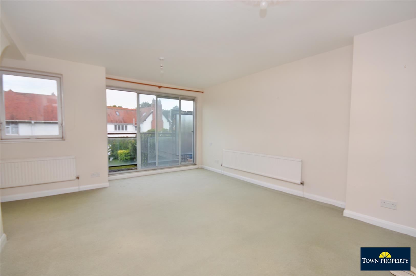 Property Details for Meads Road Eastbourne BN20 7PY Town Property